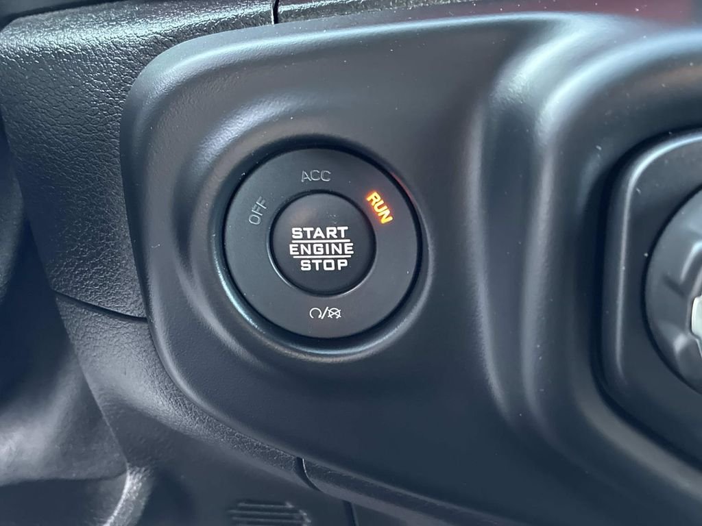 Used 2021 Green Jeep Rubicon image 27
