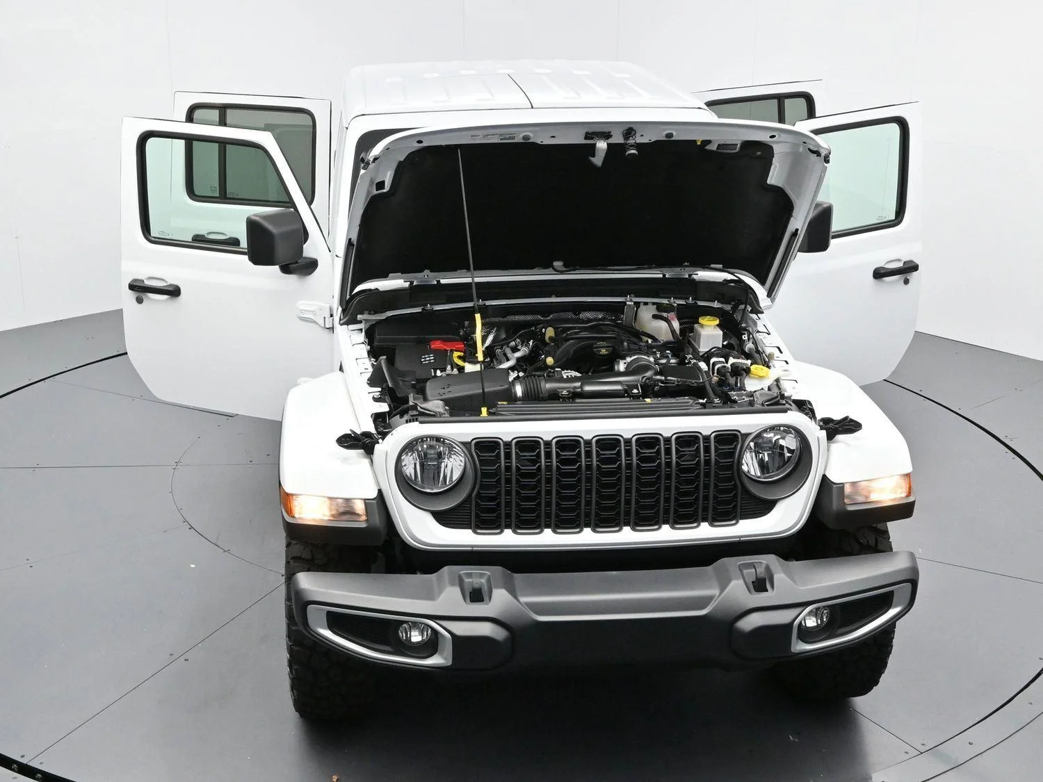 Used 2025 White Jeep High Tide image 37