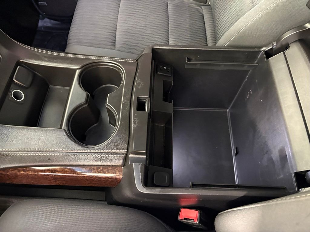 Used 2019 White GMC SLE image 36