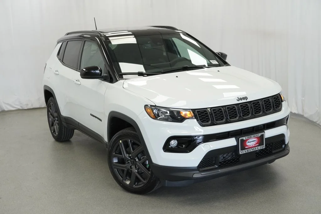New 2026 Bright White Clear-Coat Exterior Paint Jeep Limited image 8