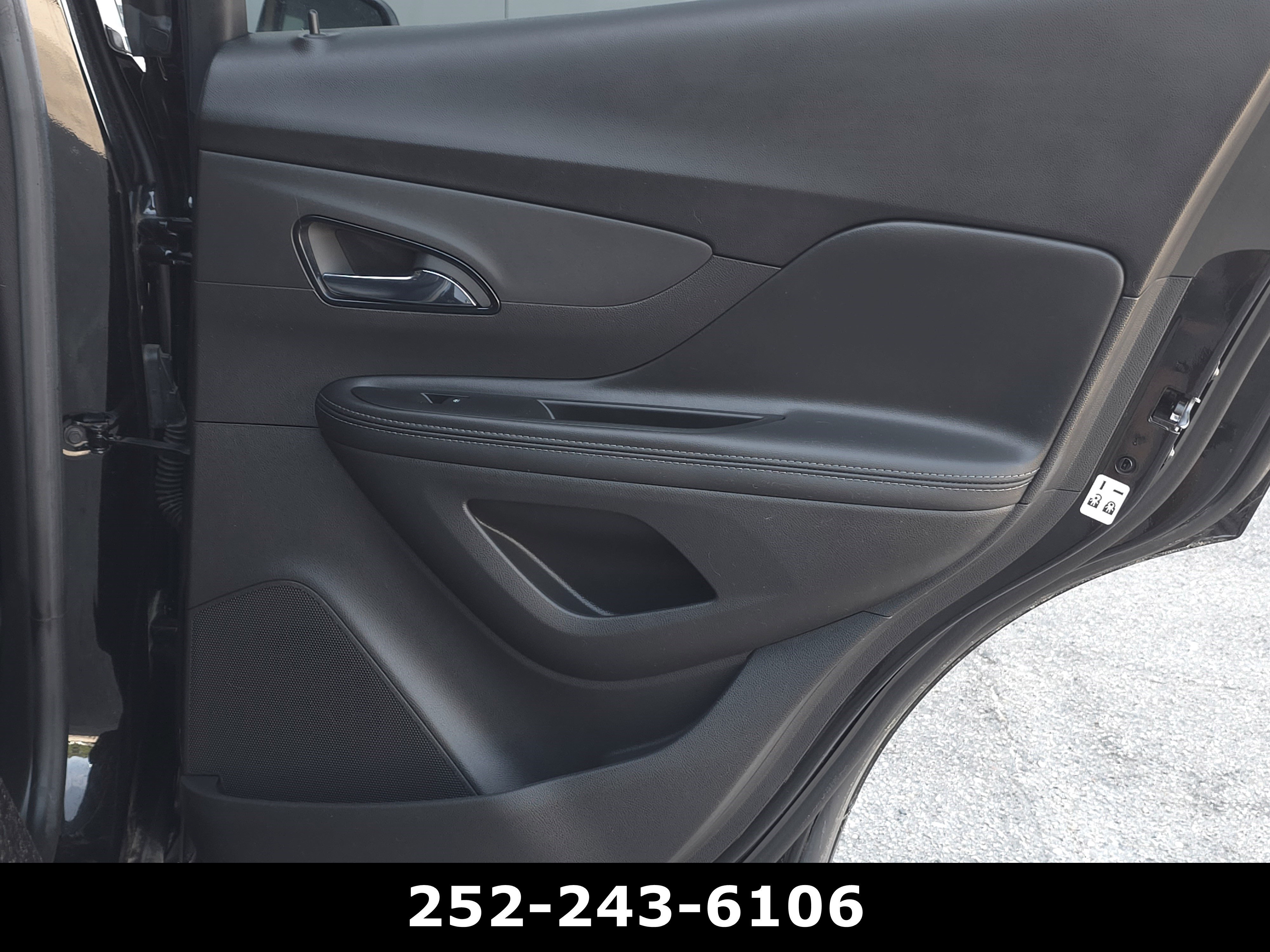 Used 2022 Ebony Twilight Metallic Buick Preferred image 36