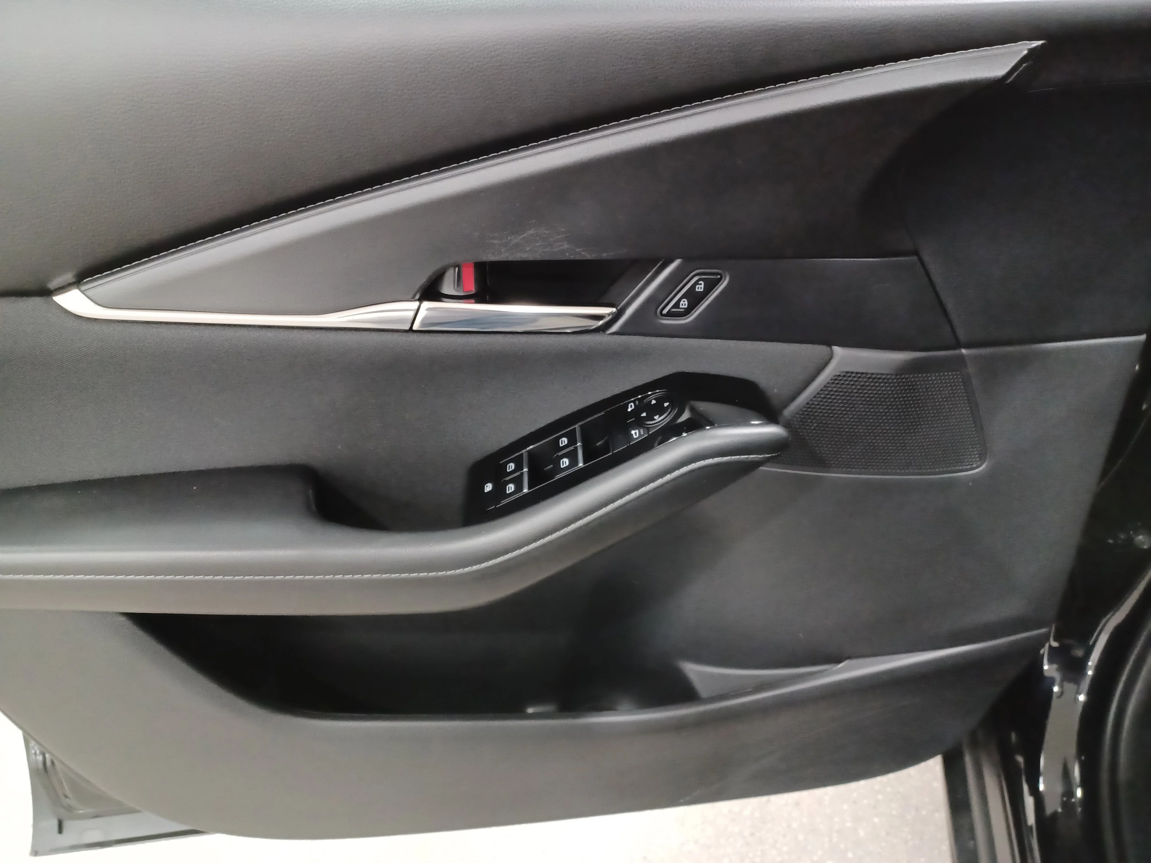 Certified Used 2024 Jet Black Mica Mazda GS AWD*Adaptive Cruise | Htd Seats & Wheel| Blind Spot Detection | Lane Keep Assist | Apple CarPlay image 8