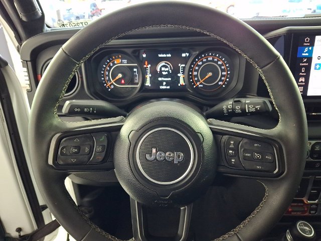 Used 2025 White Jeep Rubicon image 23