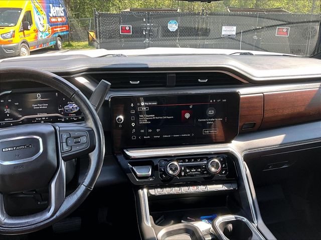 Used 2024 White GMC Denali Ultimate image 6