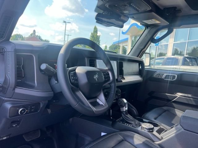 Used 2026 Oxford White Ford Badlands image 15