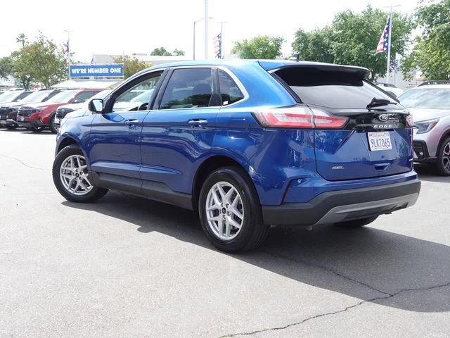 Used 2024 Blue Ford SEL image 9