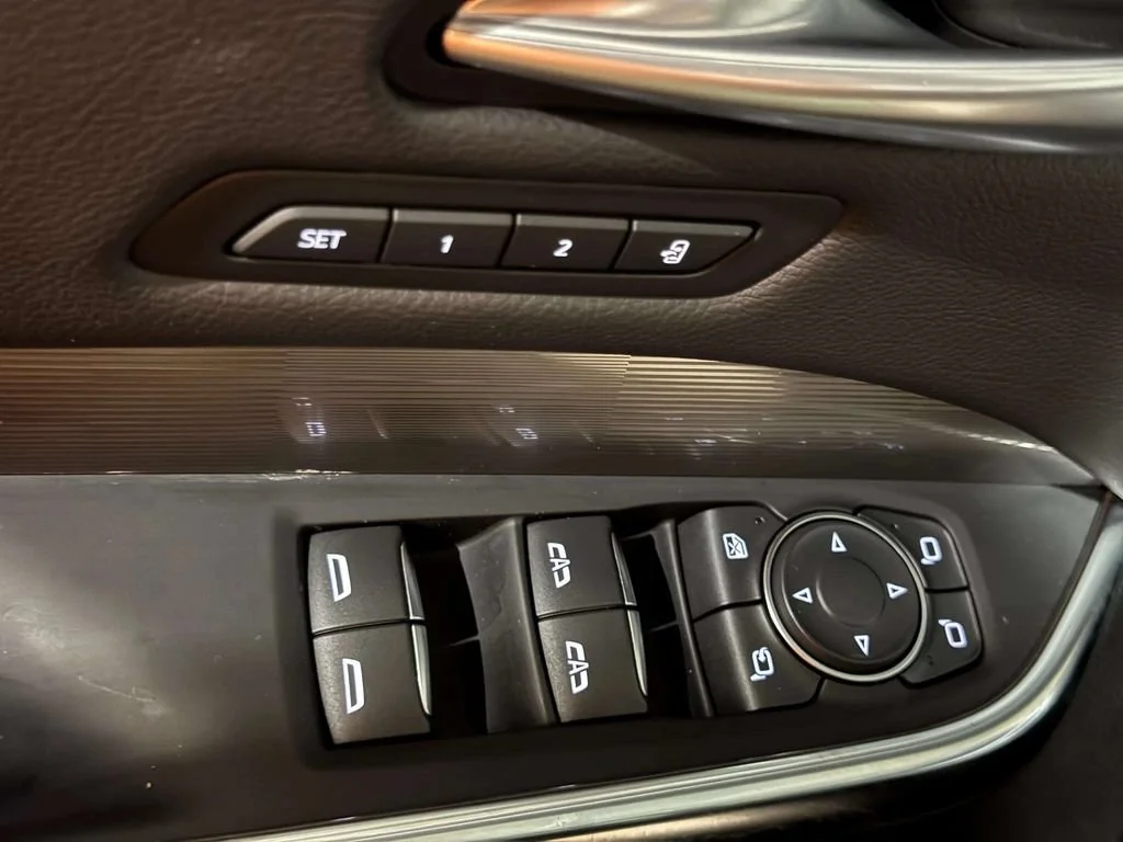 Used 2025 Stellar Black Metallic Cadillac Premium Luxury image 18