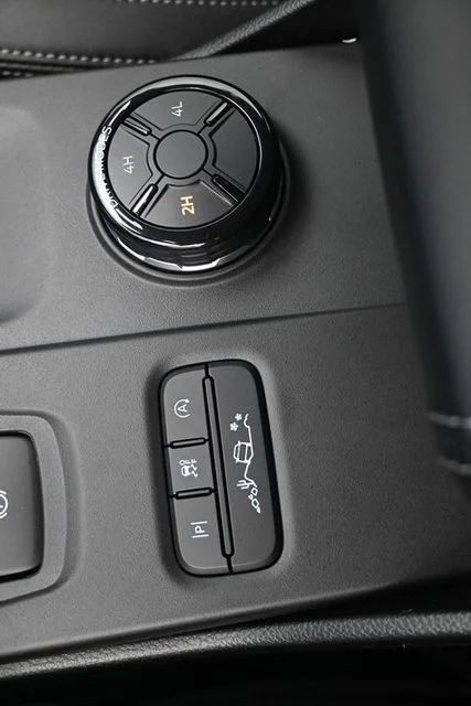 New 2026 Avalanche Ford Lariat® image 14