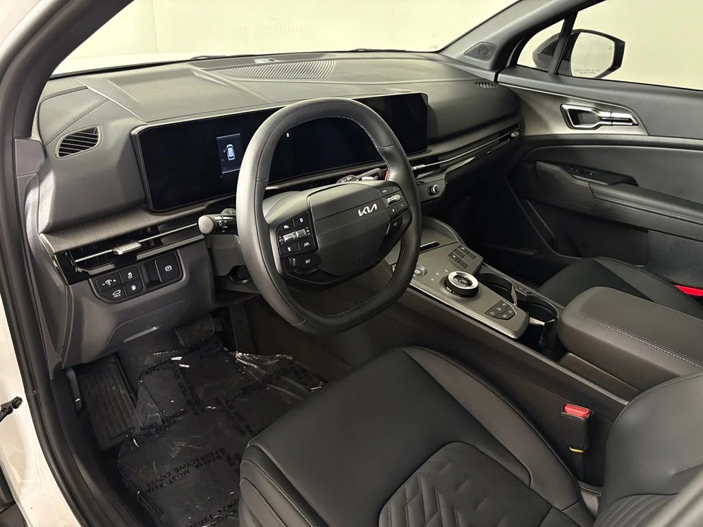 New 2027 White Kia X-Line image 16