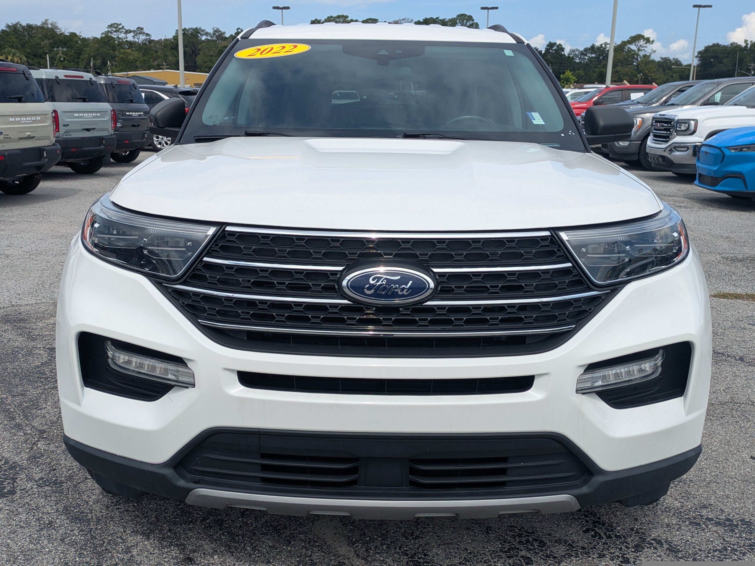 Used 2022 White Ford XLT image 9