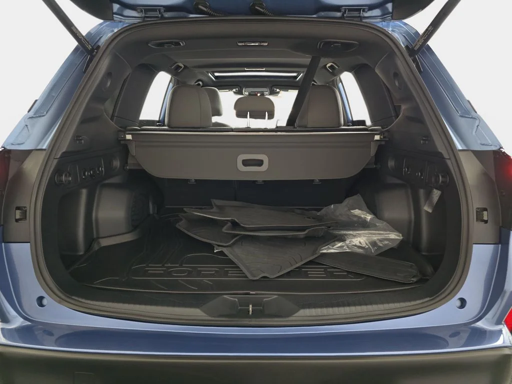 Used 2025 Blue Subaru Premium image 14