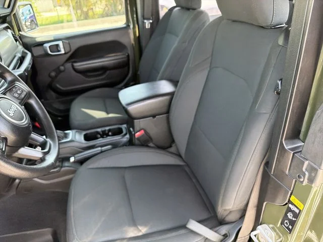 Used 2021 Green Jeep Sport image 16
