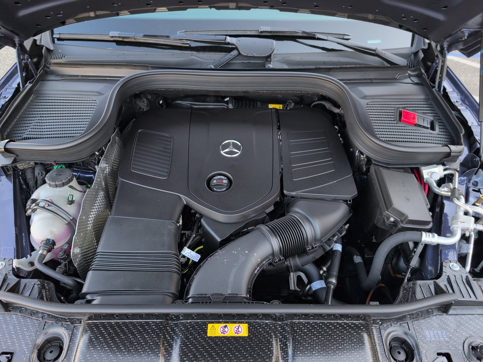 New 2026 Twilight Blue Metallic Mercedes-Benz GLE 450e image 17