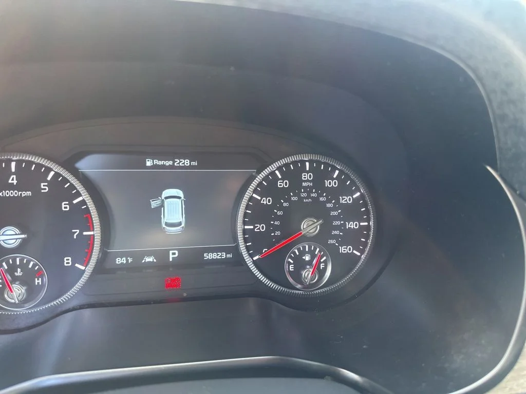 Used 2022 White Kia SX image 13
