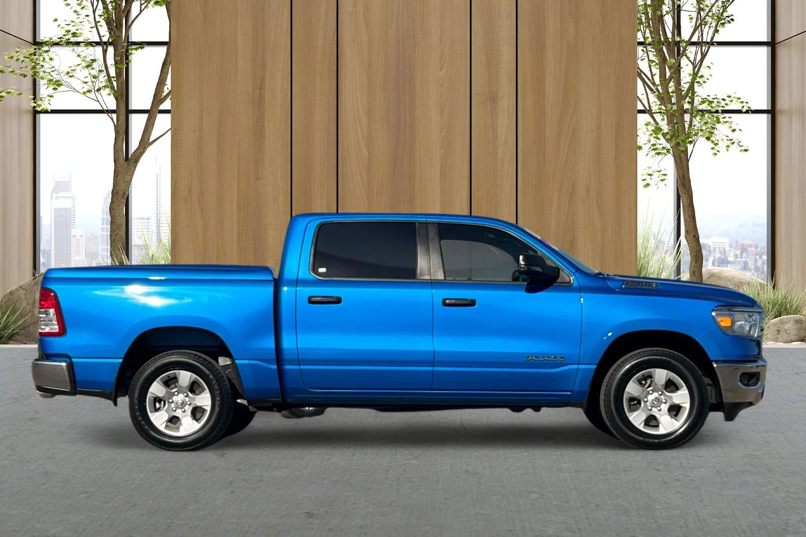Used 2023 Blue Ram Big Horn/Lone Star image 3