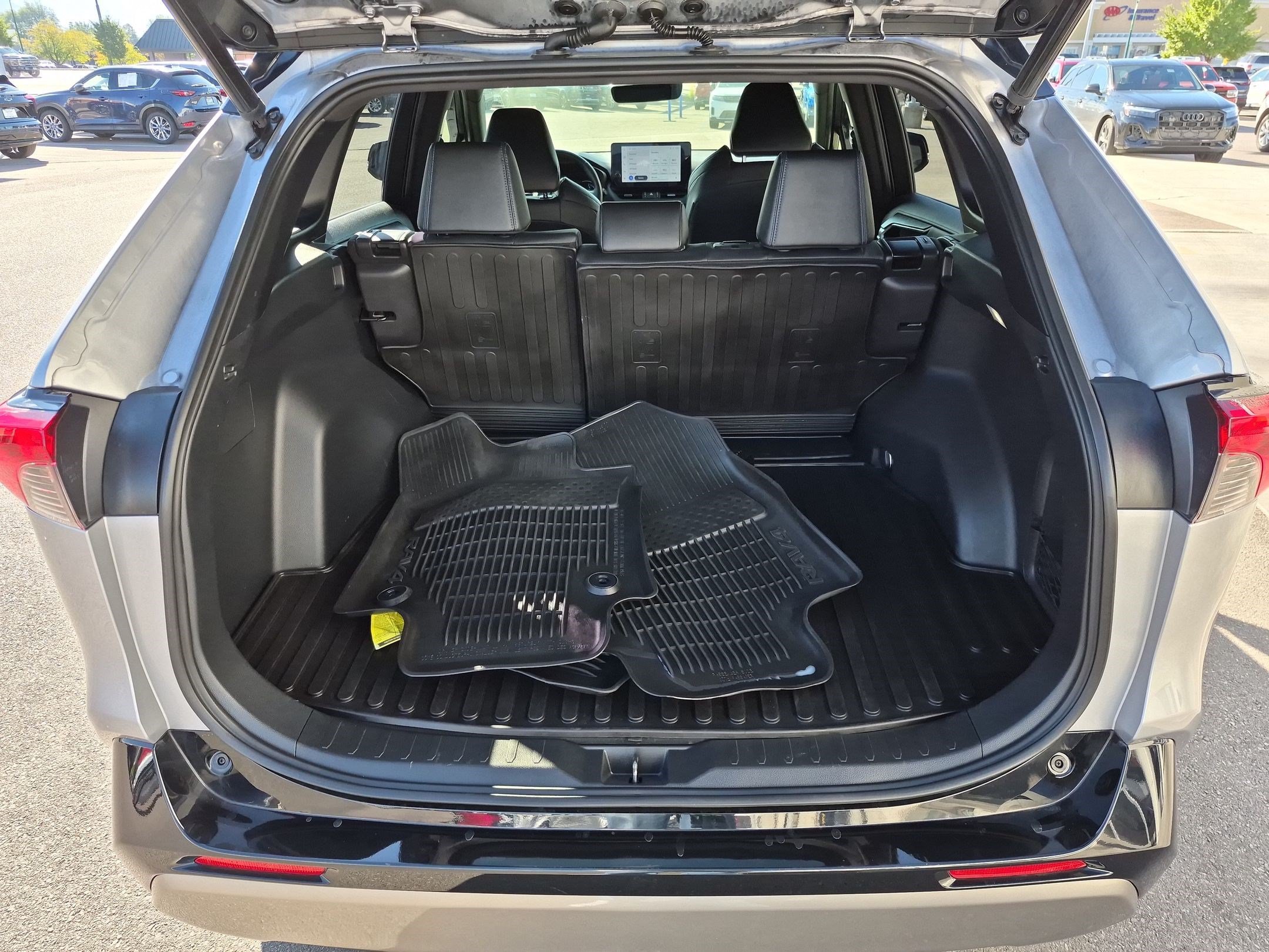 2023 Toyota RAV4 XSE - Photo 30