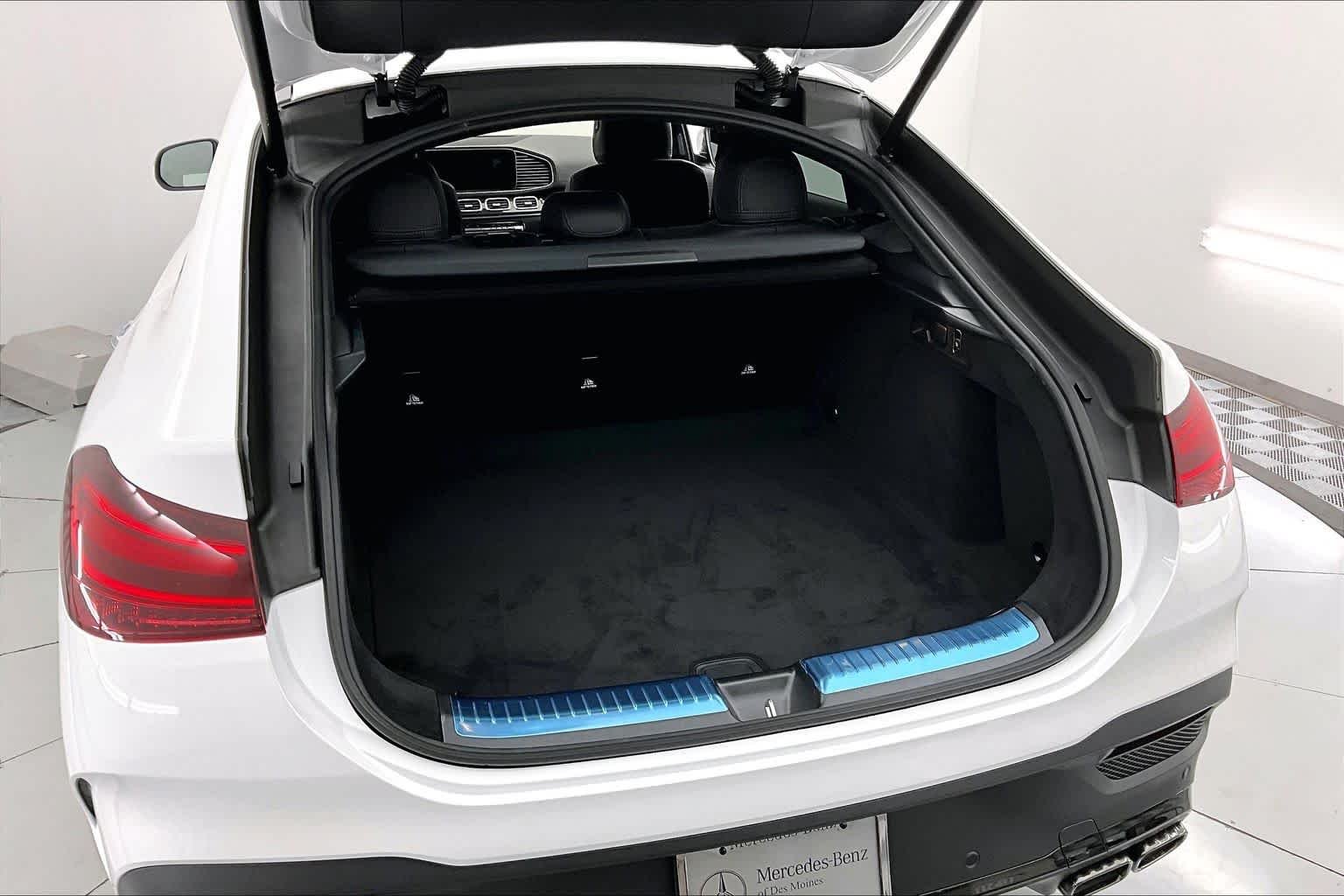New 2026 MANUFAKTUR Moonlight White Metallic Mercedes-Benz AMG® GLE 63 S 4MATIC+ Coupe image 19