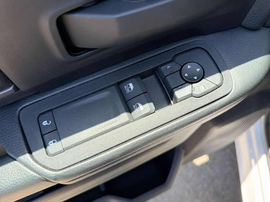 2025 RAM 3500 Chassis Tradesman - Photo 15