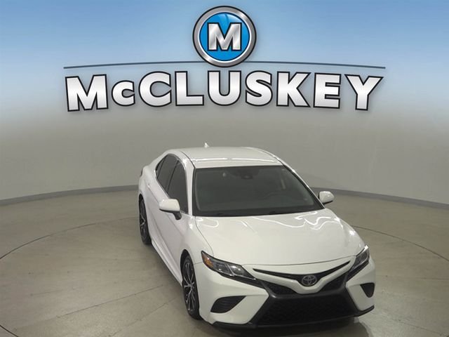 Used 2019 White Toyota SE image 8