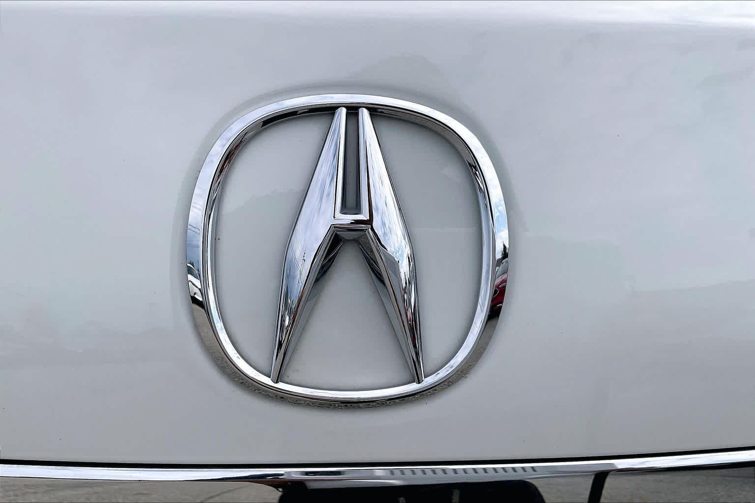 Used 2016 White Diamond Pearl Acura Tech Pkg image 32