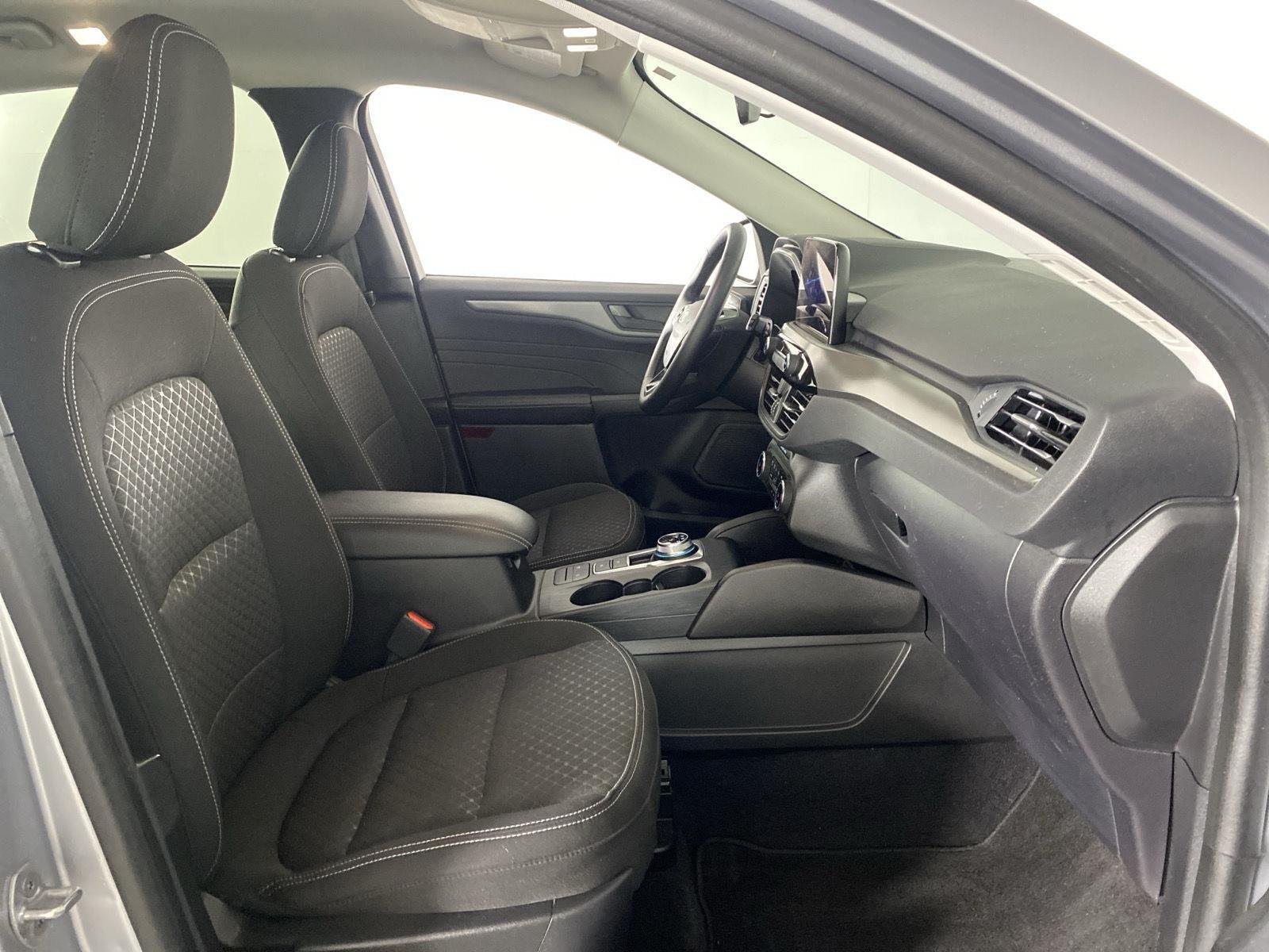 Used 2023 Iconic Silver Ford Active image 27