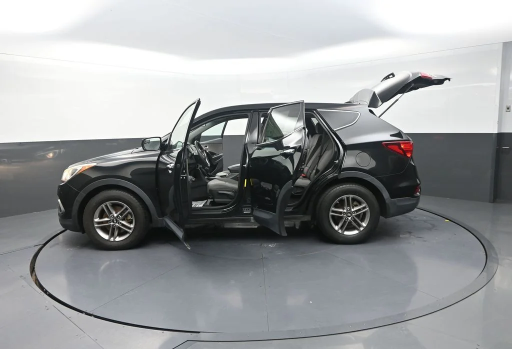 Used 2017 Black Hyundai 2.4 Base image 32