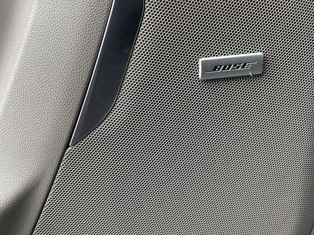 2021 Chevrolet Tahoe Z71 - Photo 12