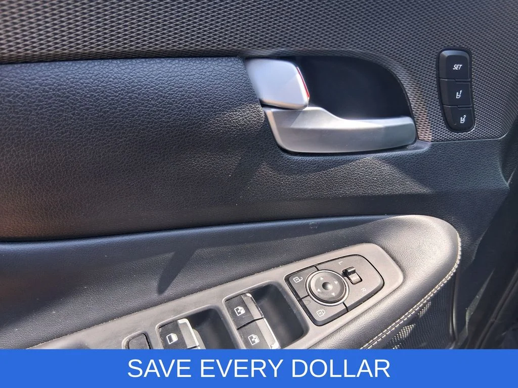 Used 2020 Gray Hyundai Limited image 14