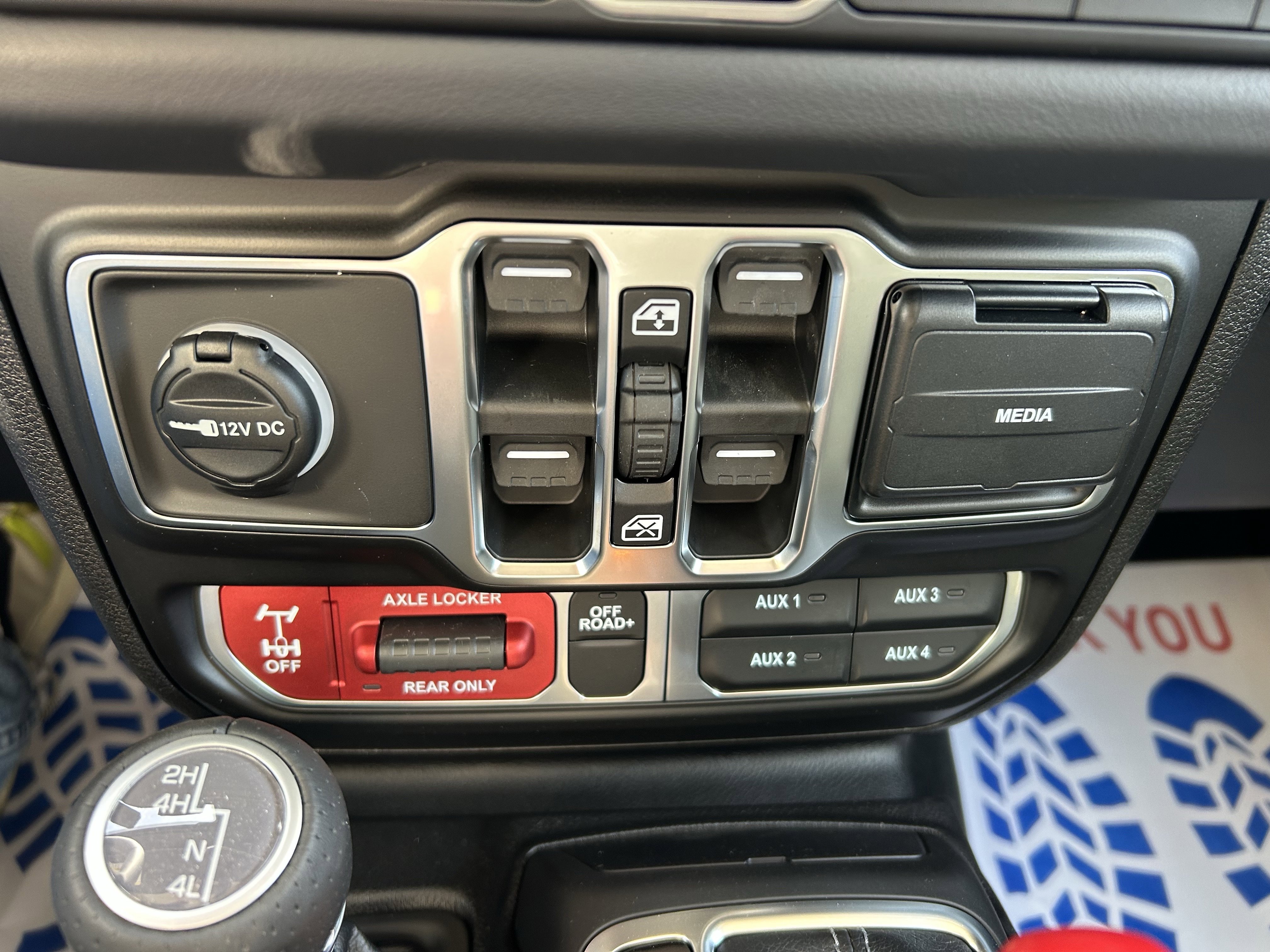 New 2026 Anvil Clearcoat Jeep Mojave image 22