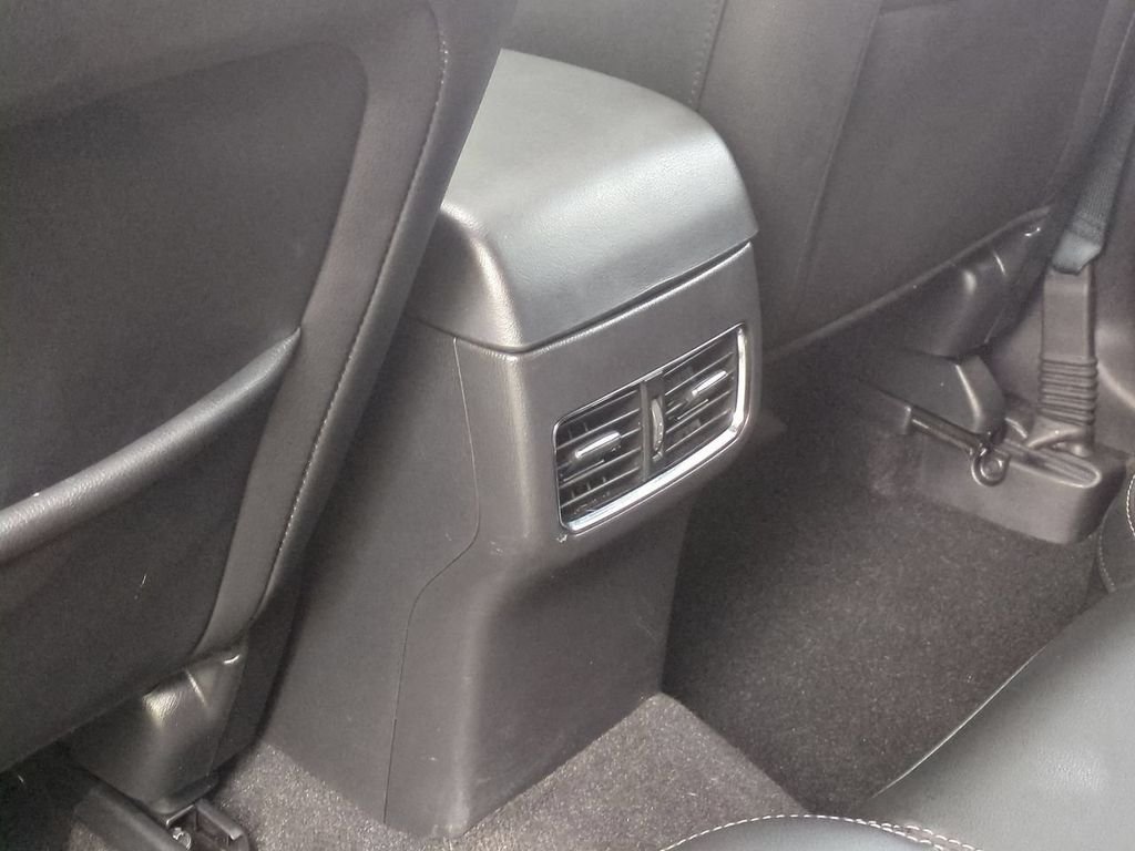 Certified Used 2024 White Mazda 2.5 S Preferred Package image 28