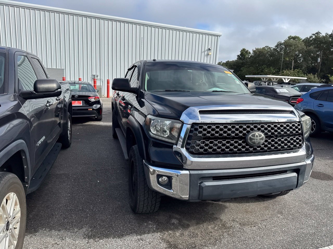 Used 2018 Black Toyota SR5 image 3