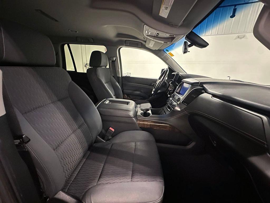 Used 2019 BLACK Chevrolet LS image 25