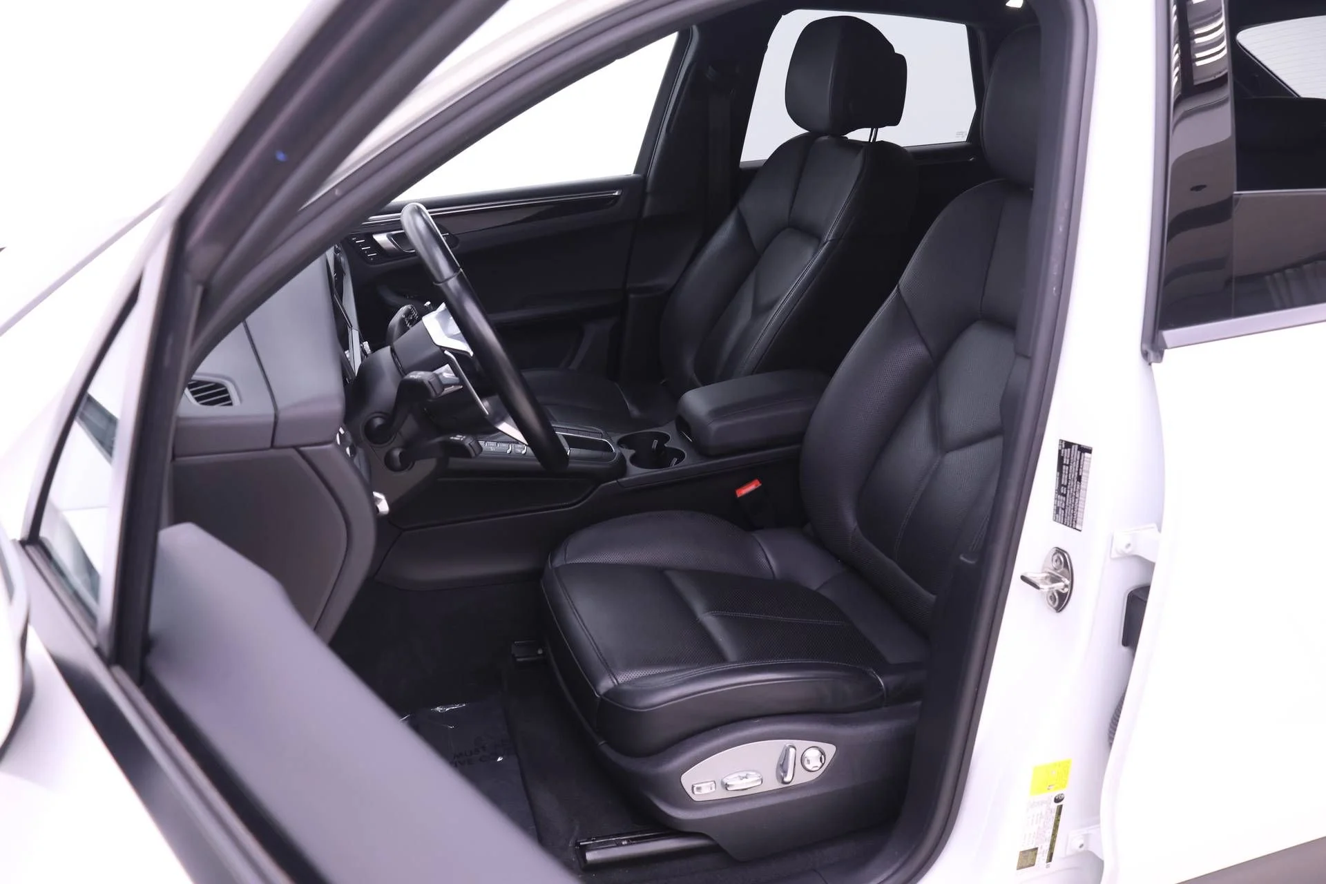 Used 2021 White Porsche  image 5