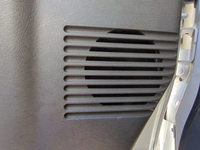 2024 Chevrolet Express Cargo Work Van - Photo 24