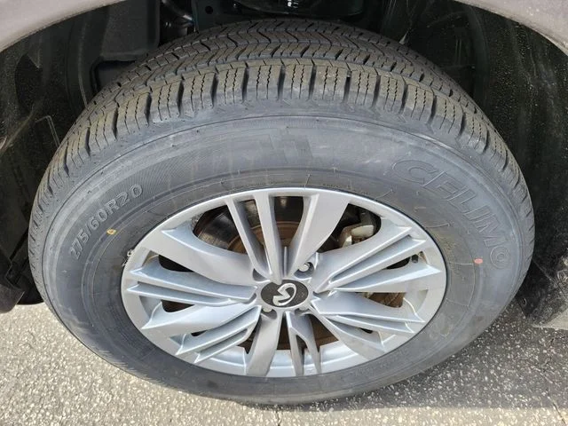 Used 2024 Gray INFINITI LUXE image 26