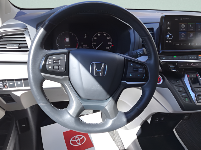 Used 2025  Honda EX-L image 14
