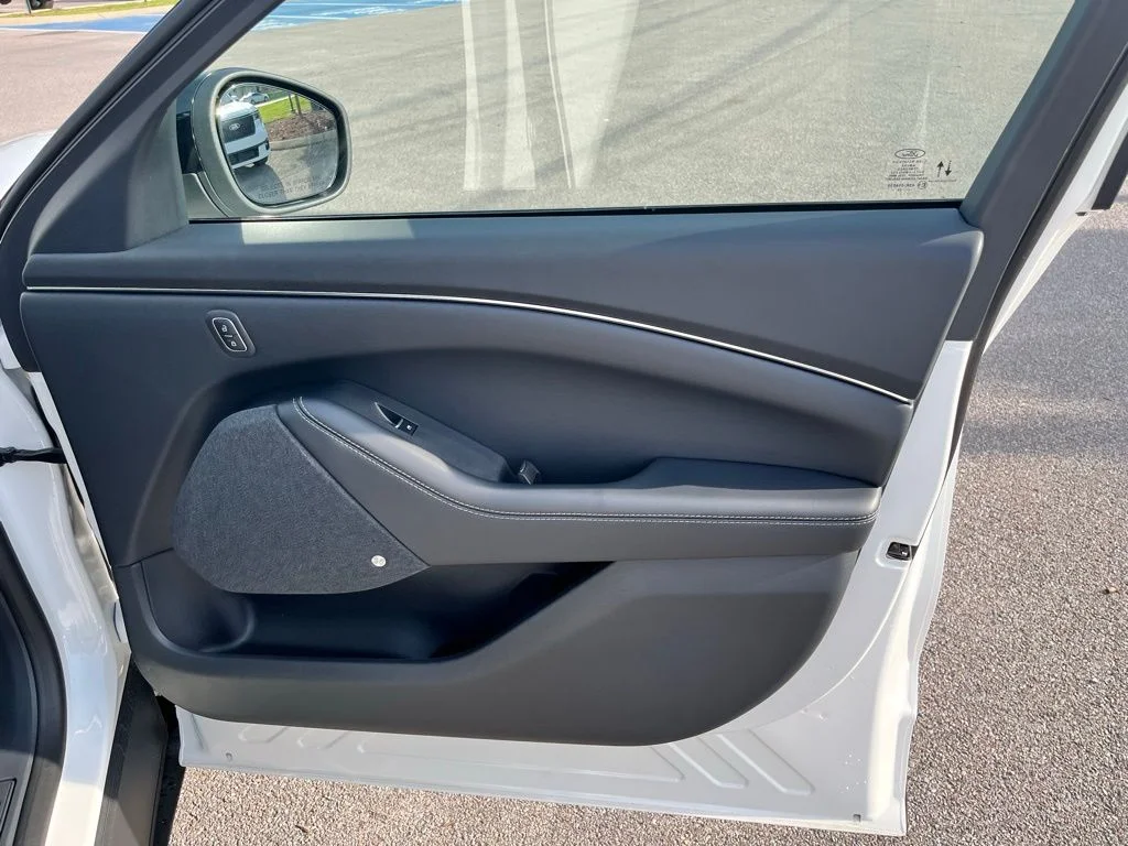 New 2026 White Ford Premium image 9
