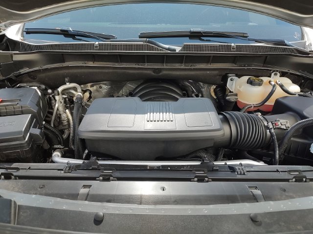 Used 2025 Gray Chevrolet RST image 33