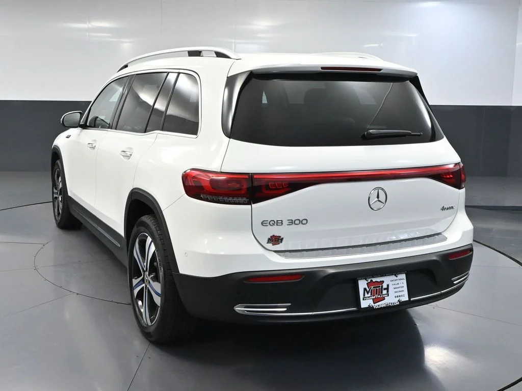 Used 2022 White Mercedes-Benz 300 image 7