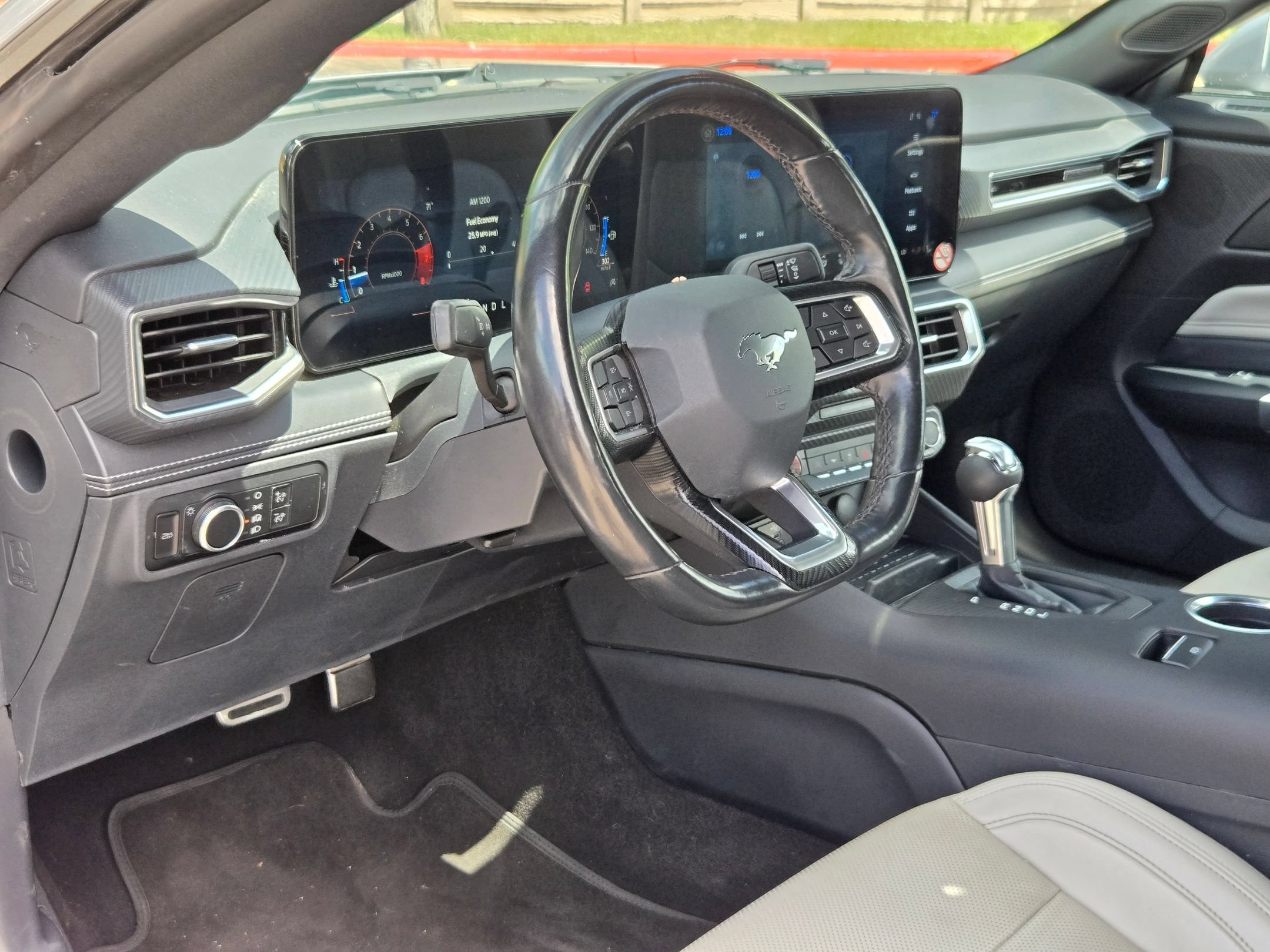 Used 2024 Silver Ford EcoBoost Premium image 11