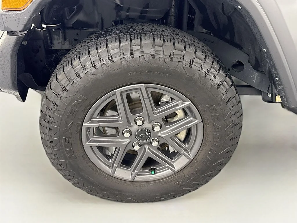 Used 2025 White Jeep Sport S image 30