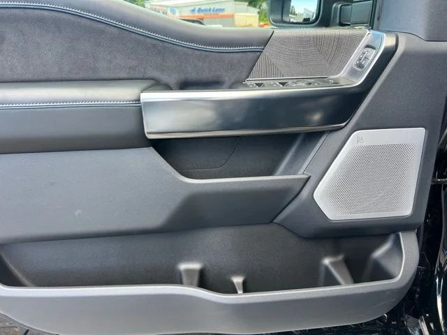 2025 Ford F-250 Super Duty Platinum - Photo 22