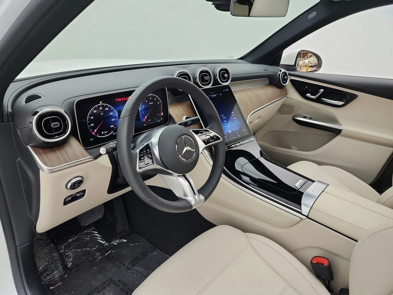 Certified Used 2024 Polar White Mercedes-Benz GLC 300 4MATIC® SUV image 12