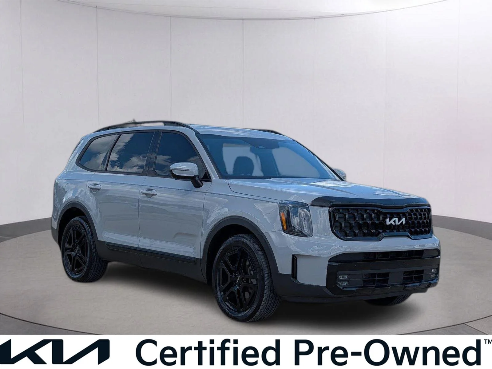 Used 2024 Wolf Gray Kia SX X-Line image 7