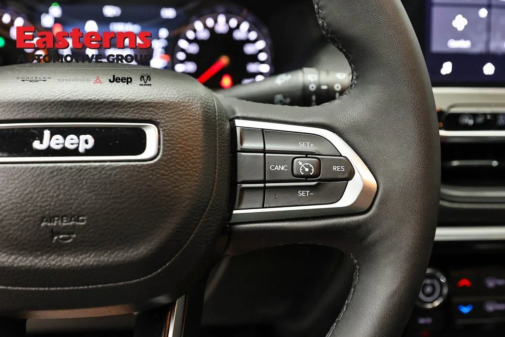 Certified Used 2023 White Jeep Latitude image 16