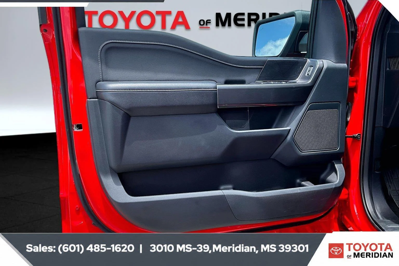 Used 2023 Race Red Ford XLT image 17