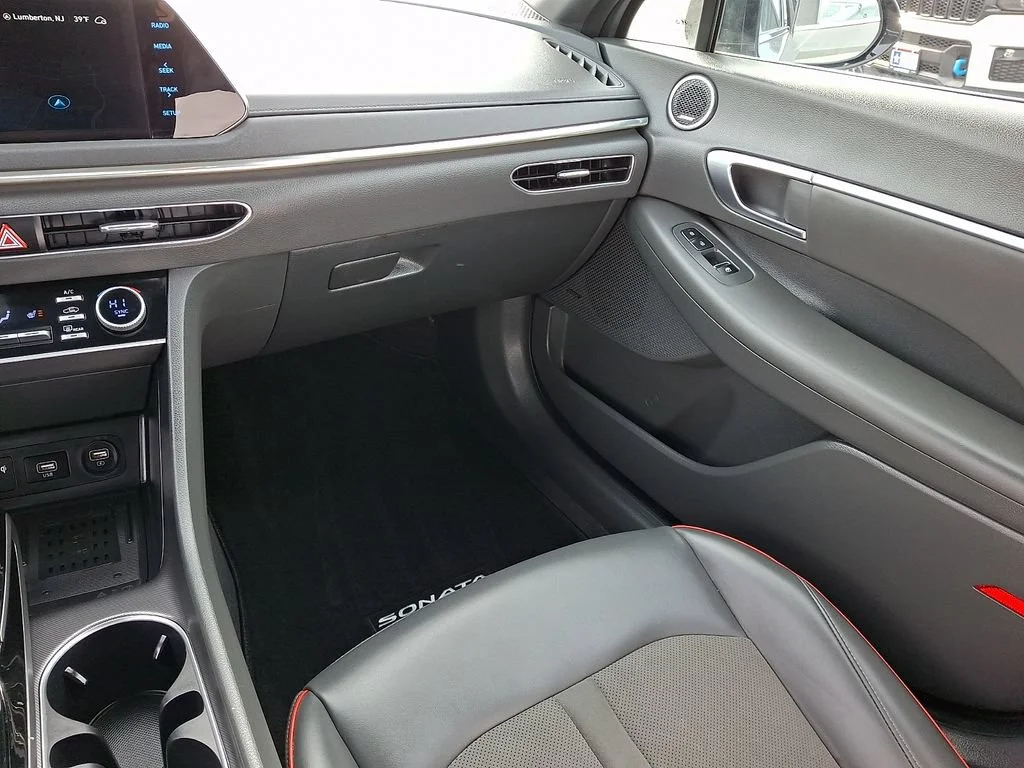 Used 2023 Hampton Gray Hyundai SEL Plus image 17