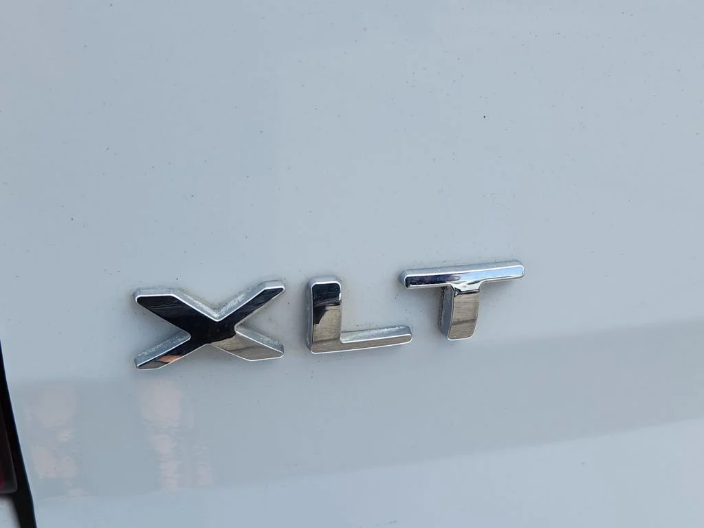 Used 2015 White Ford XLT image 5