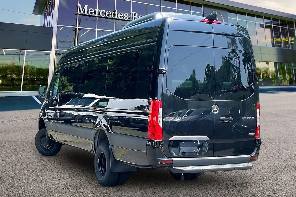 New 2026  Mercedes-Benz Cargo 170 WB image 3