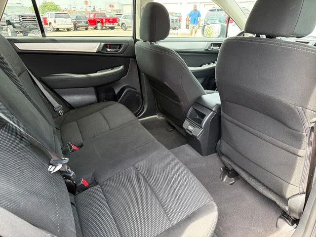 Used 2018 Blue Subaru 2.5i Premium image 27
